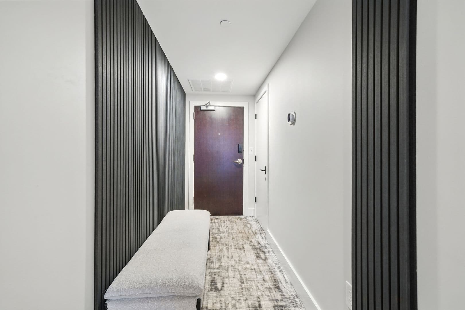 Saint Louis House: 314 N Broadway