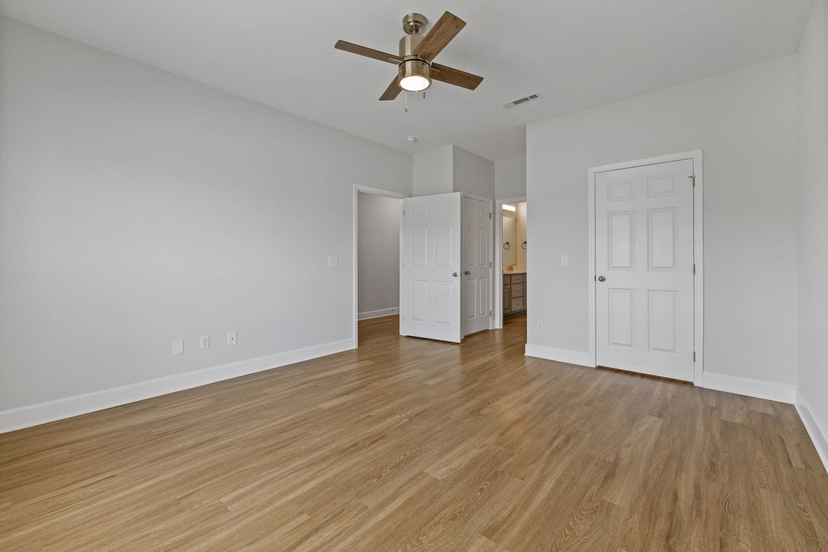 Enterprise House: 134 Wingate Ave