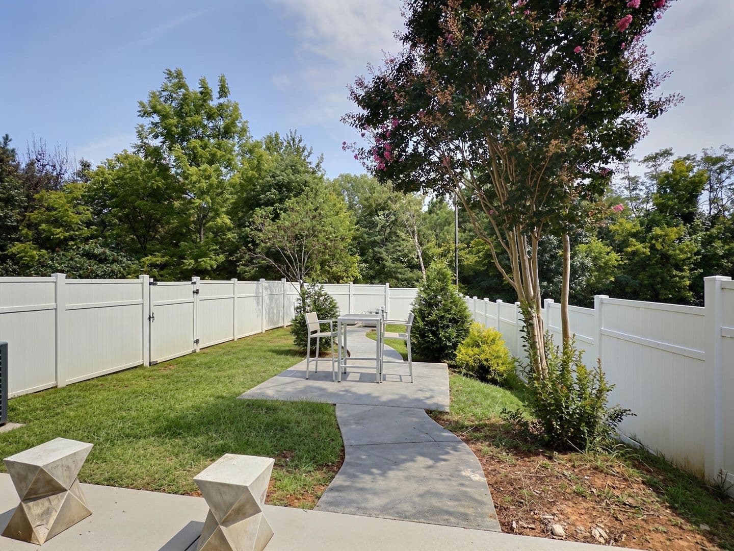 Clarksville Townhome: 2299 Raleigh Court