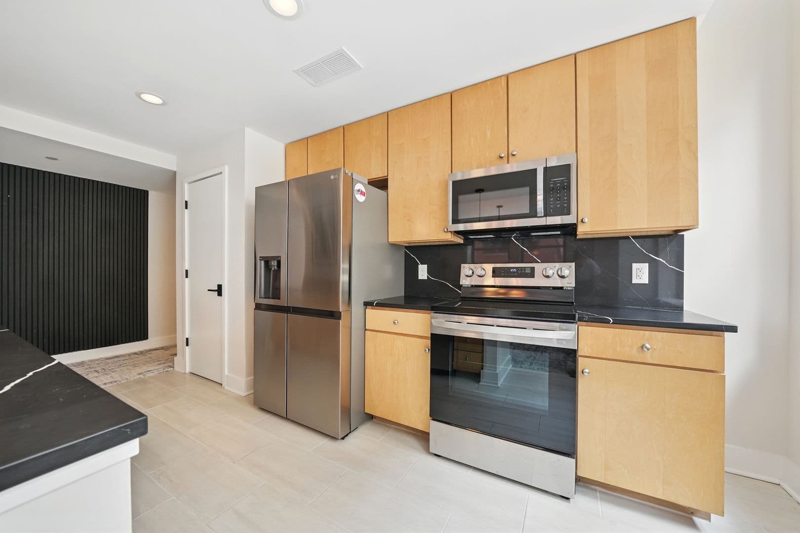 Saint Louis House: 314 N Broadway
