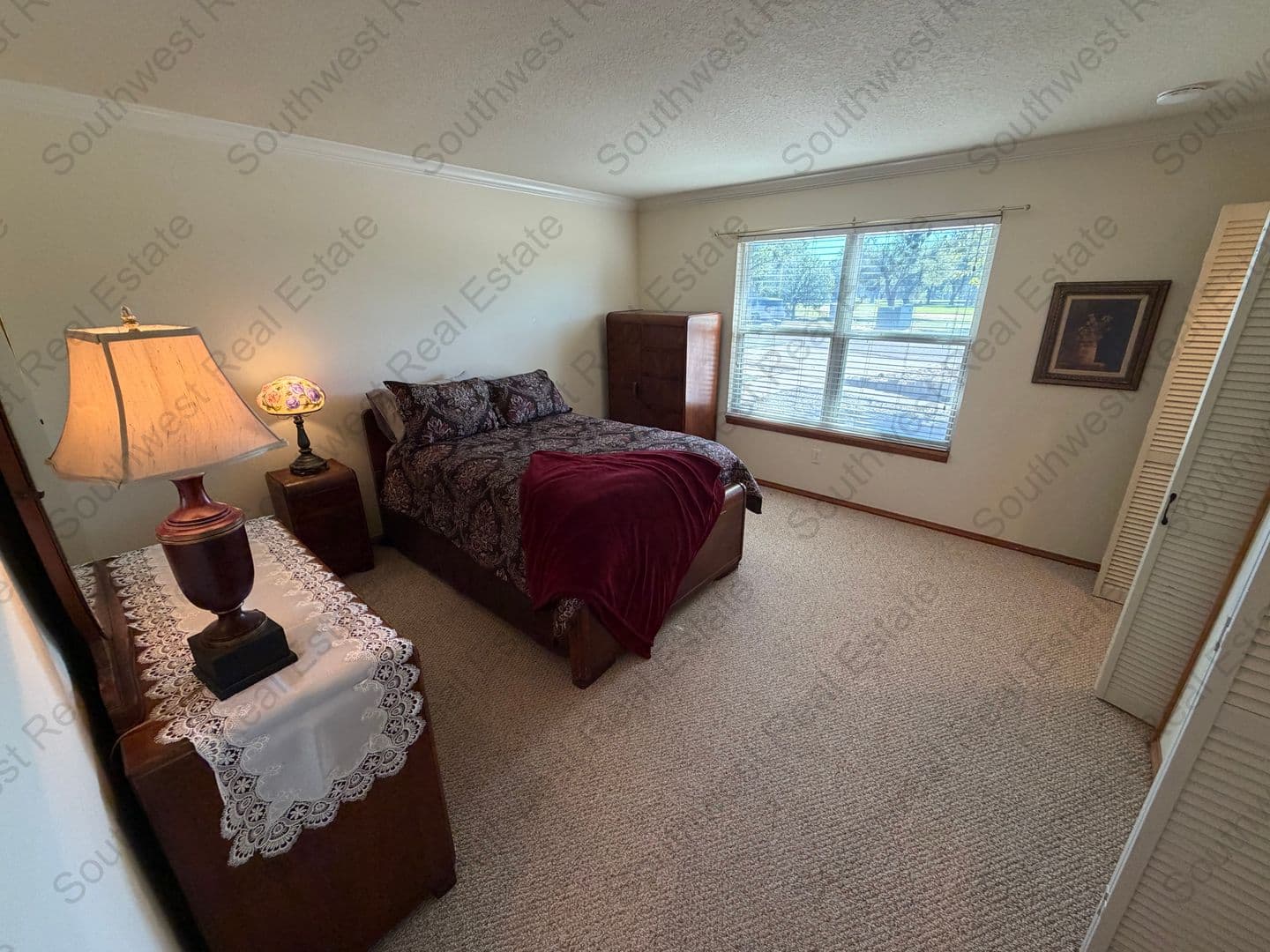 Clovis House: 1206 Colonial Parkway