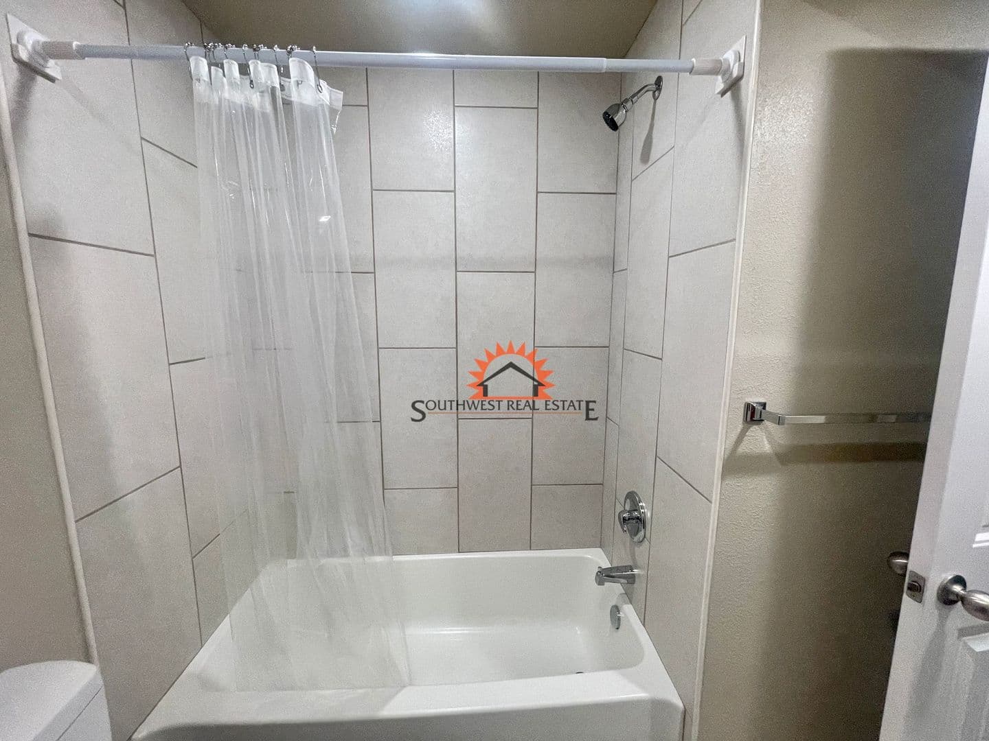 Portales Apartment: 1025 W. 18th St.