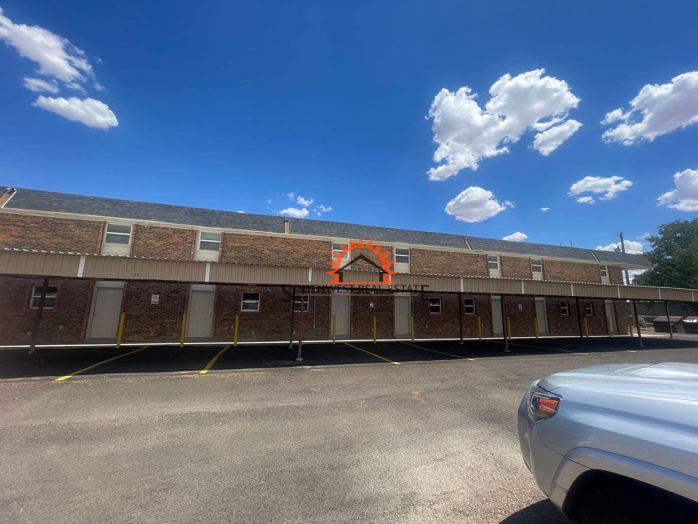 Portales Apartment: 1025 W. 18th St.