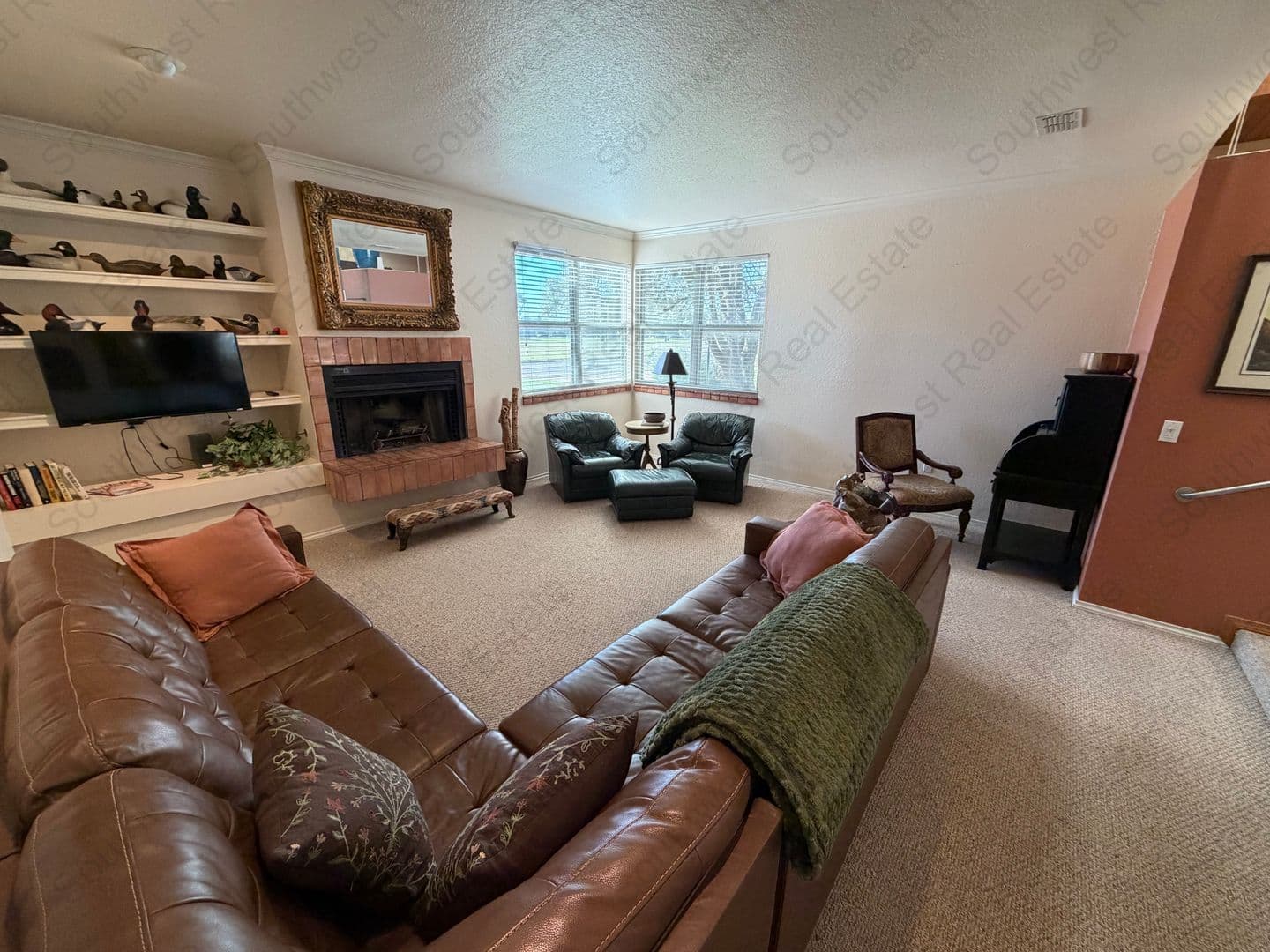 Clovis House: 1206 Colonial Parkway