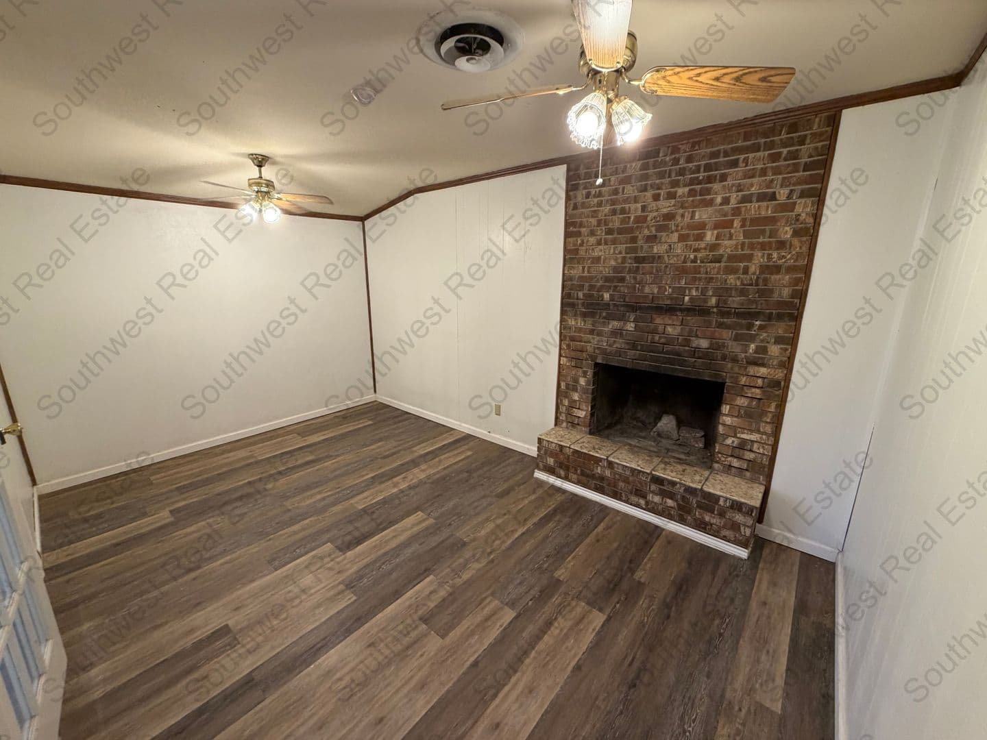 Clovis House: 700 W. Manana Blvd