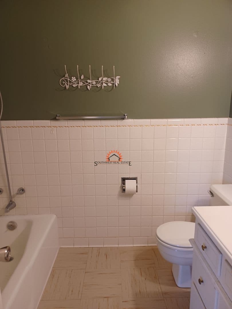 Clovis House: 620 Starlite