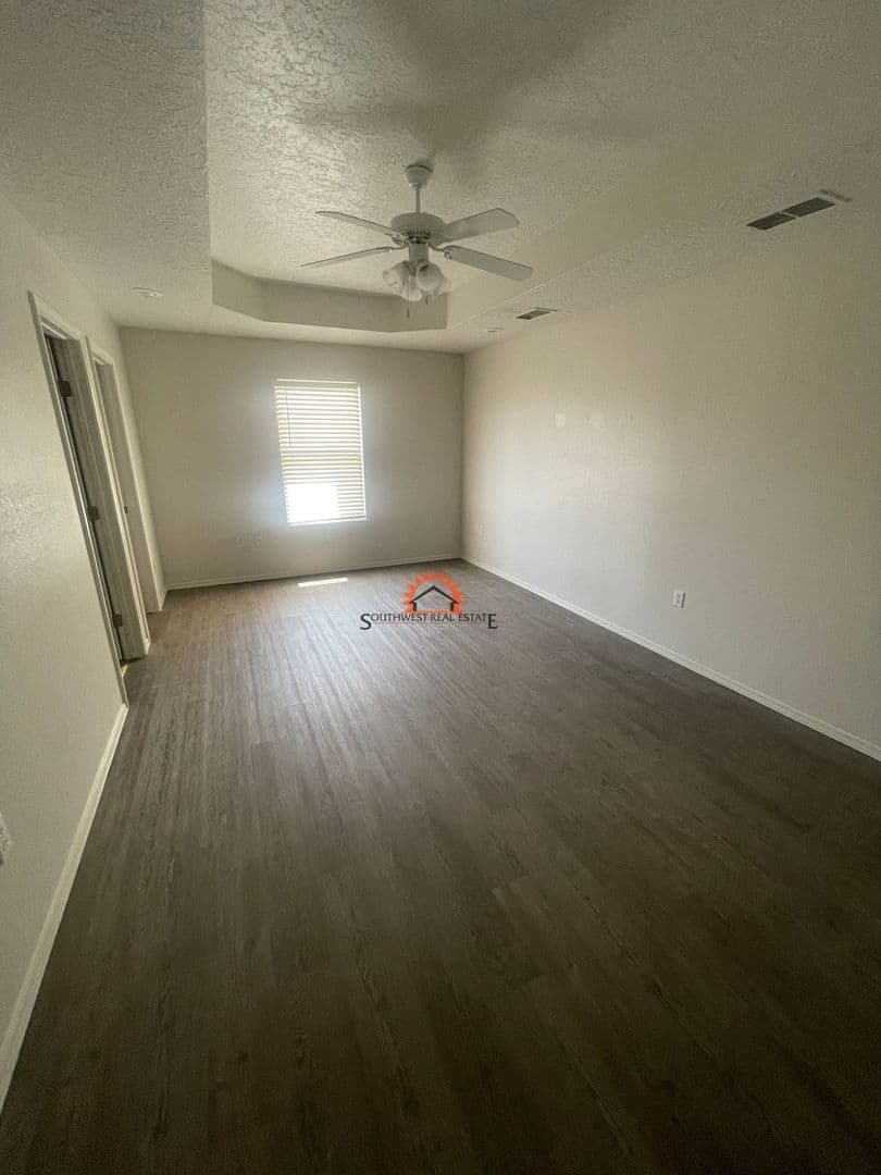 Clovis Apartment: 1809 N. MLK