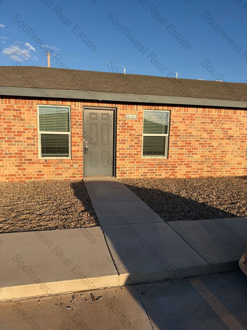 Clovis Apartment: 1501 W Llano Estacado