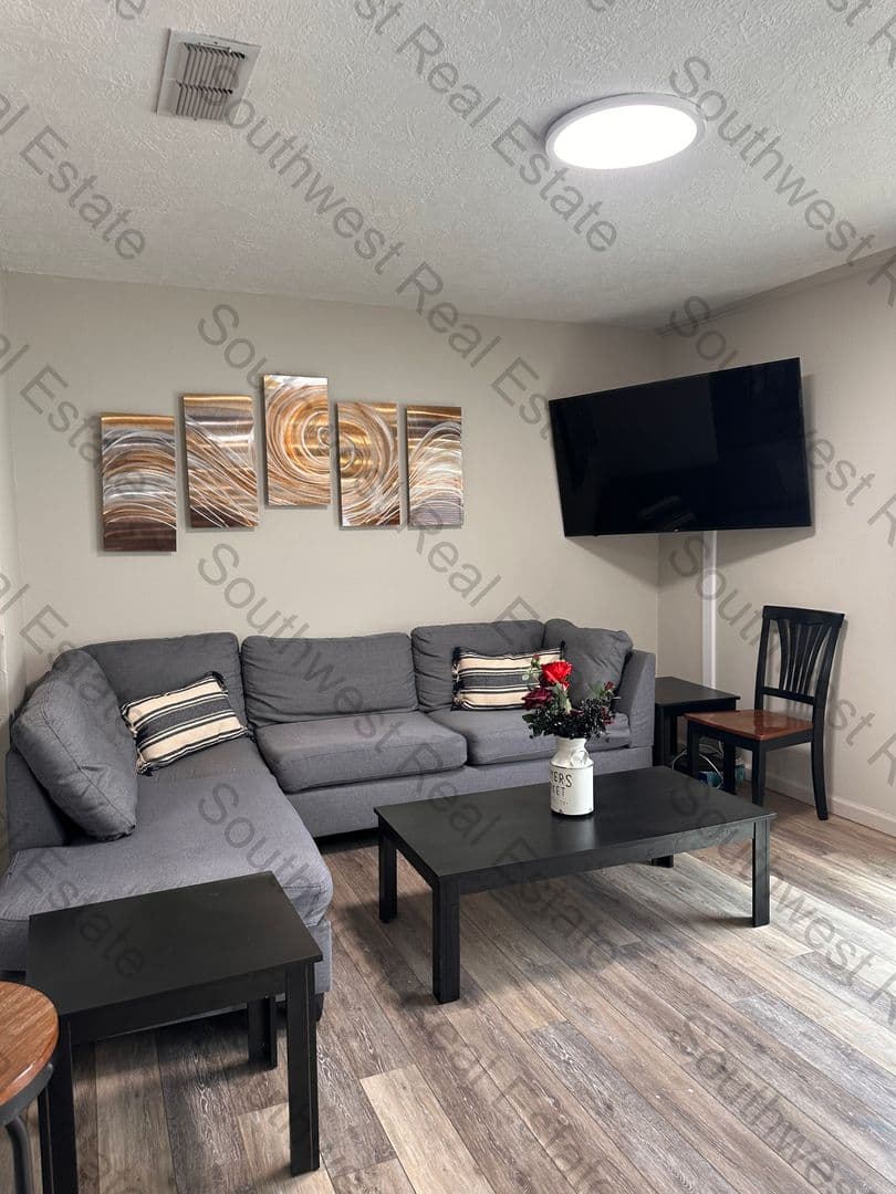 Clovis Condo: 3508 B Adenmor