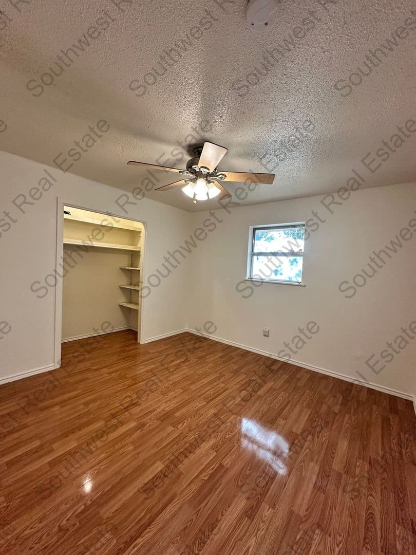 Portales House: 141 Texas Dr.