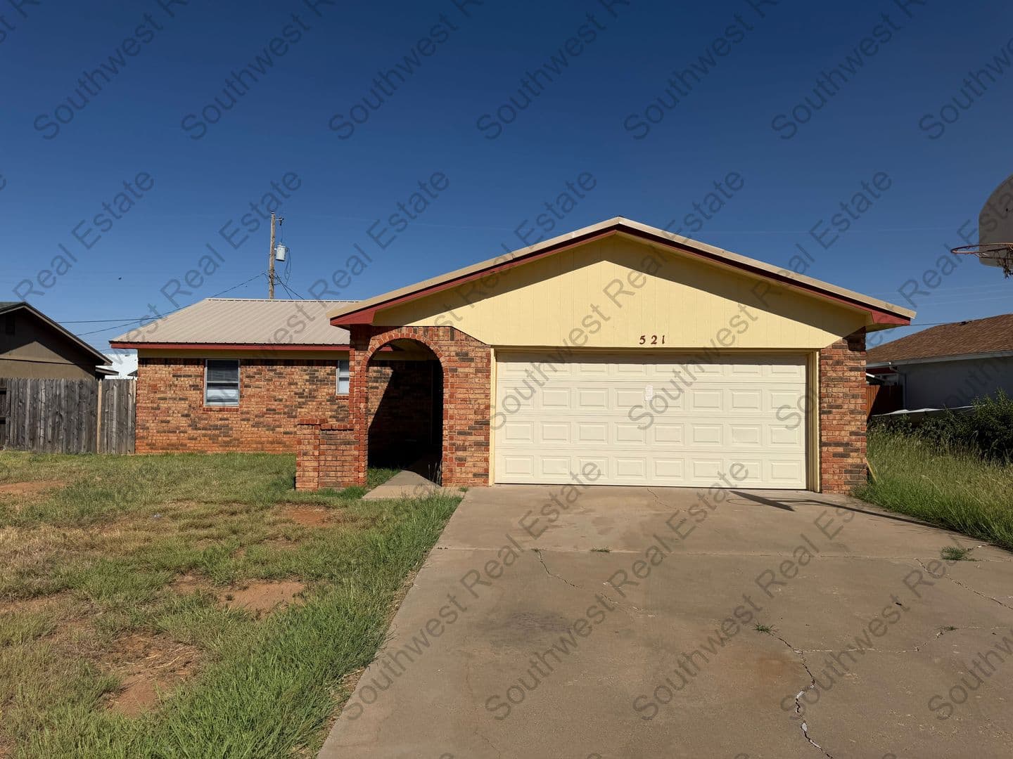 Clovis House: 521 Merrill