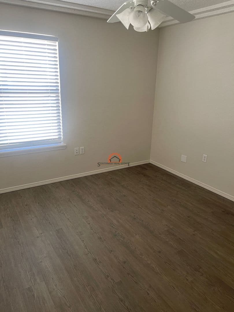 Clovis Apartment: 1809 N. MLK