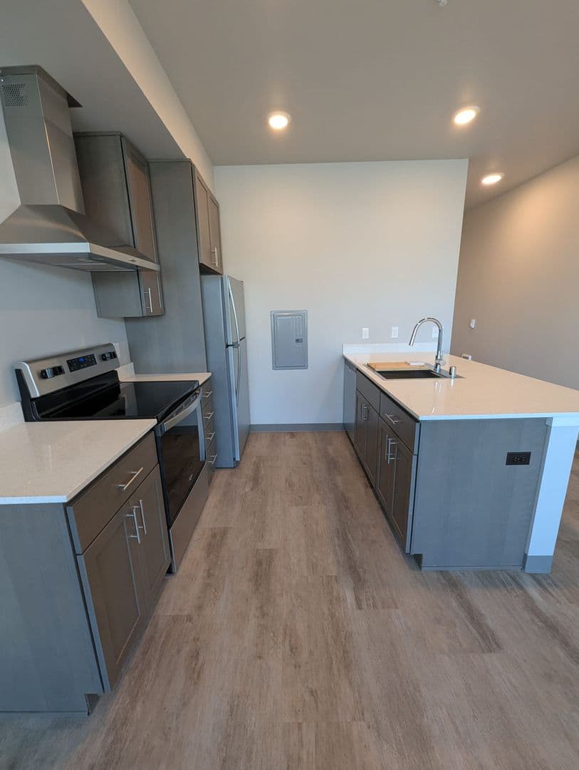 Bellingham Apartment: 1305 Harris Ave