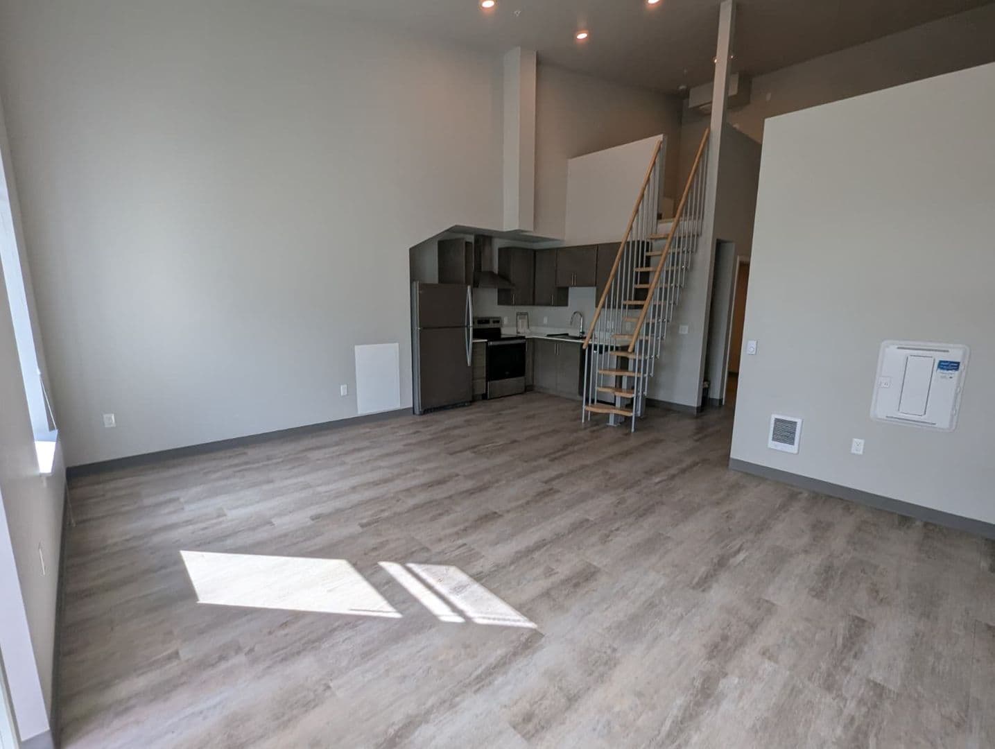 Bellingham Apartment: 1305 Harris Ave