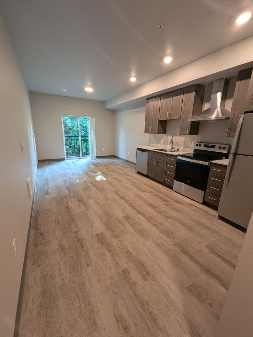 Bellingham Apartment: 1305 Harris Ave