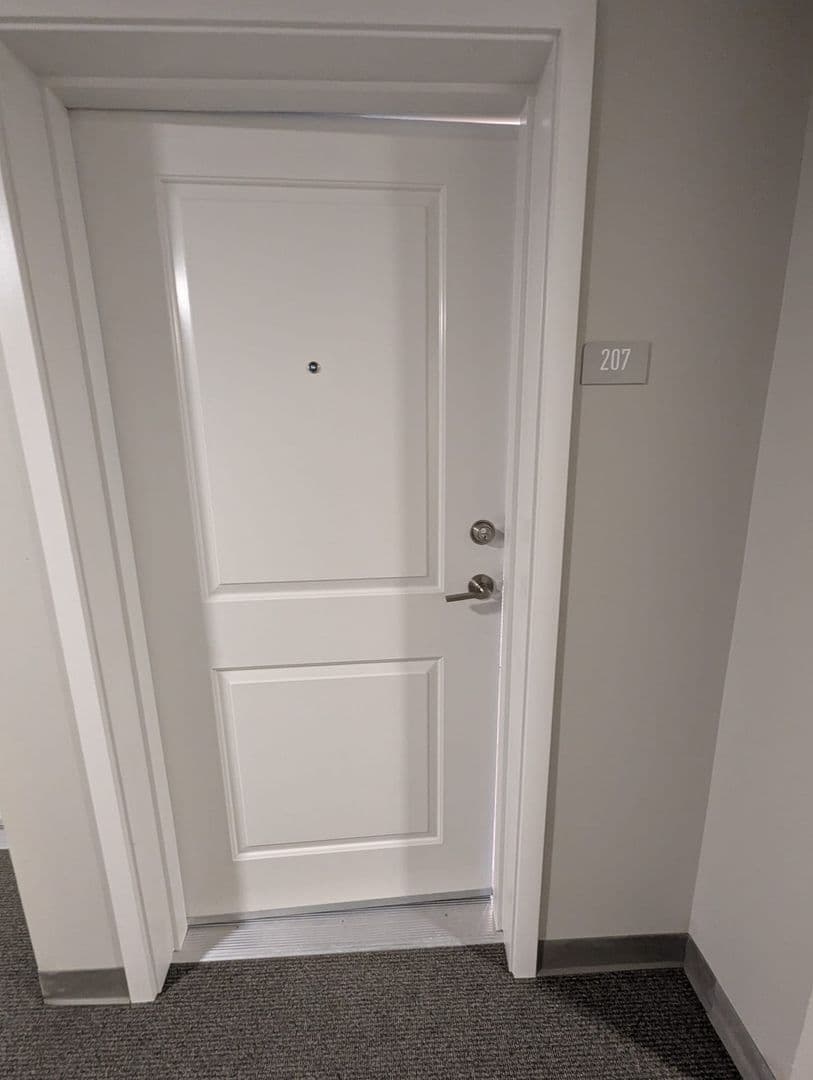 Bellingham Apartment: 1305 Harris Ave