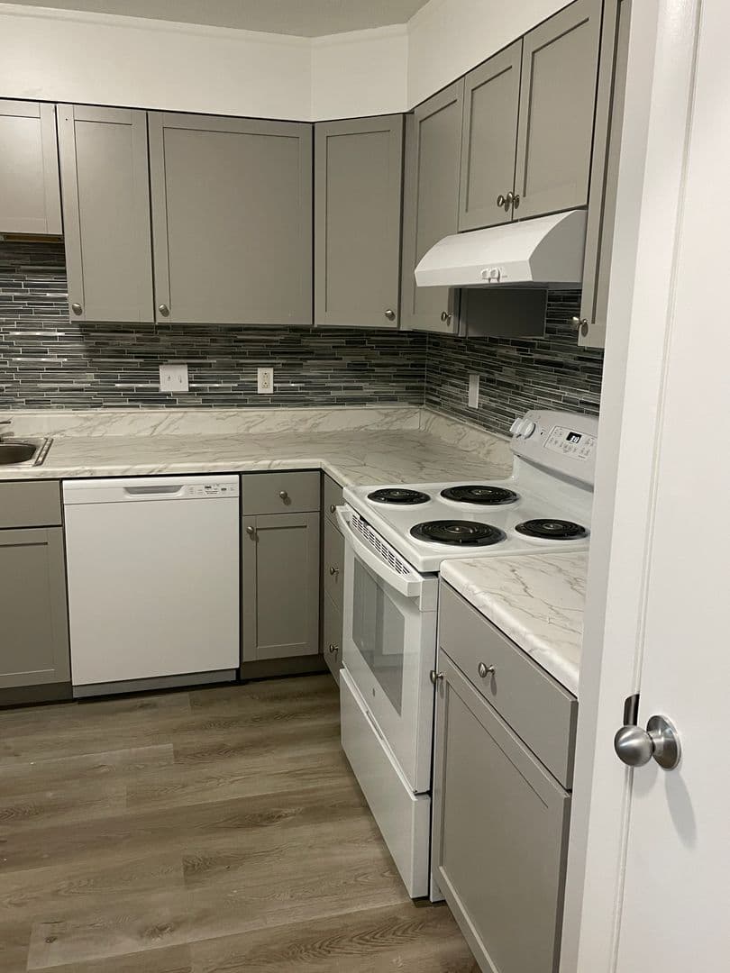 Arlington Apartment: 60 Pleasant Street