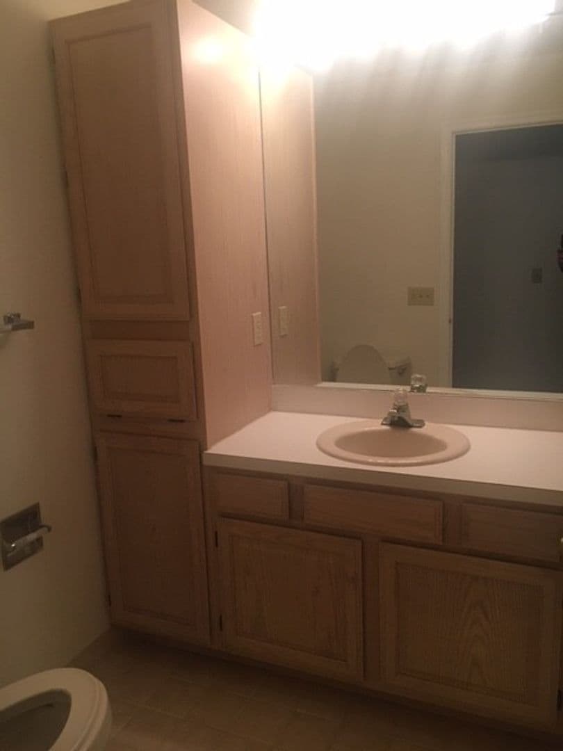 Vineland Condo: 3001 E Chestnut Ave