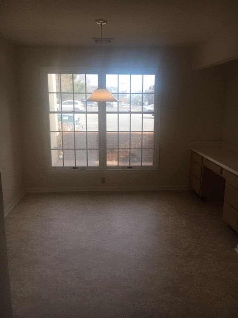 Vineland Condo: 3001 E Chestnut Ave