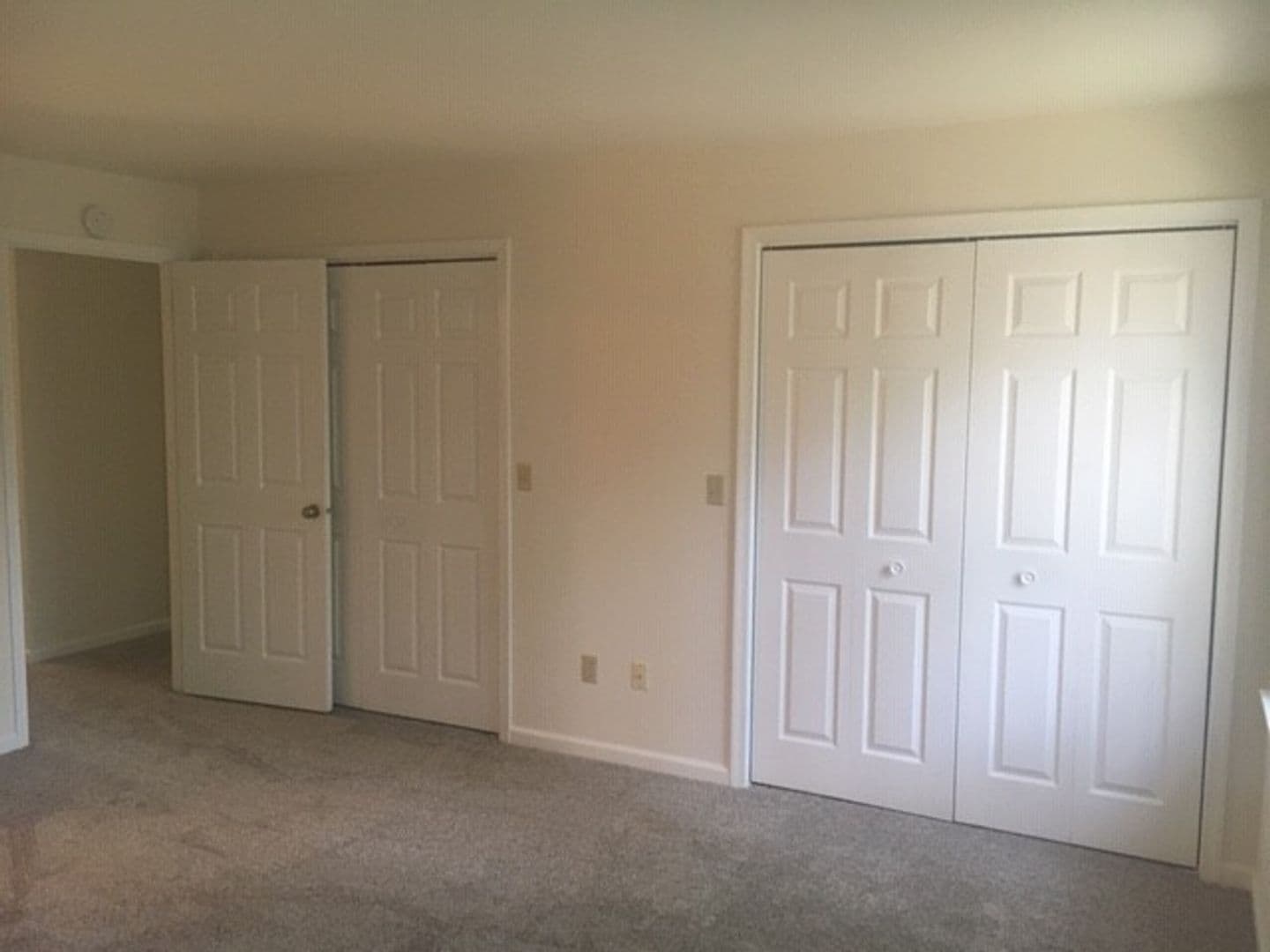 Vineland Condo: 3001 E Chestnut Ave