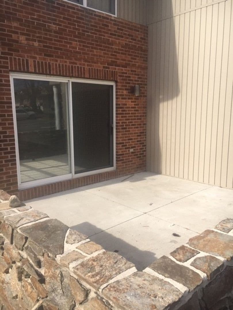 Vineland Condo: 3001 E Chestnut Ave
