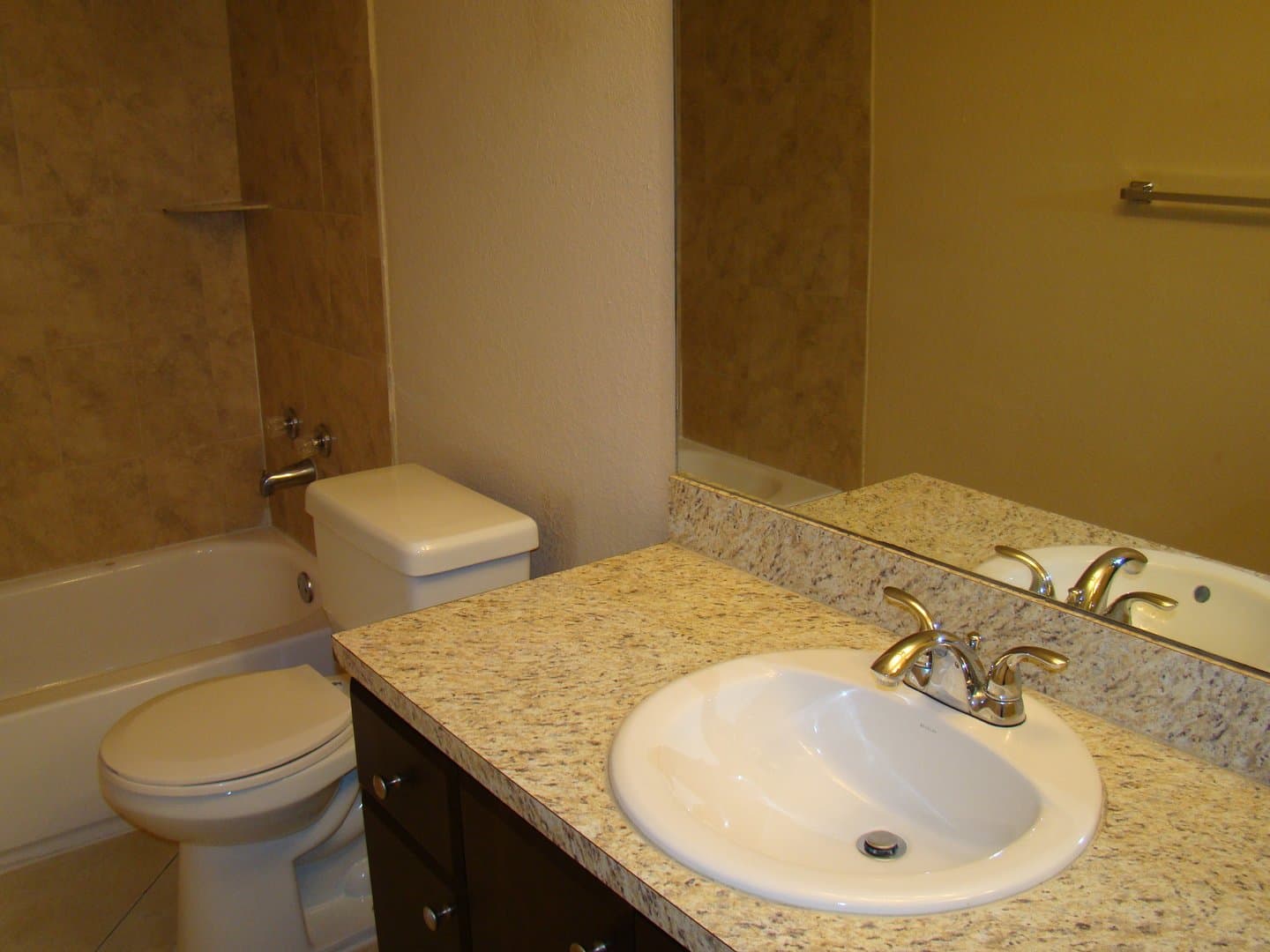 Coral Springs Apartment: 11557 NW 45th Street