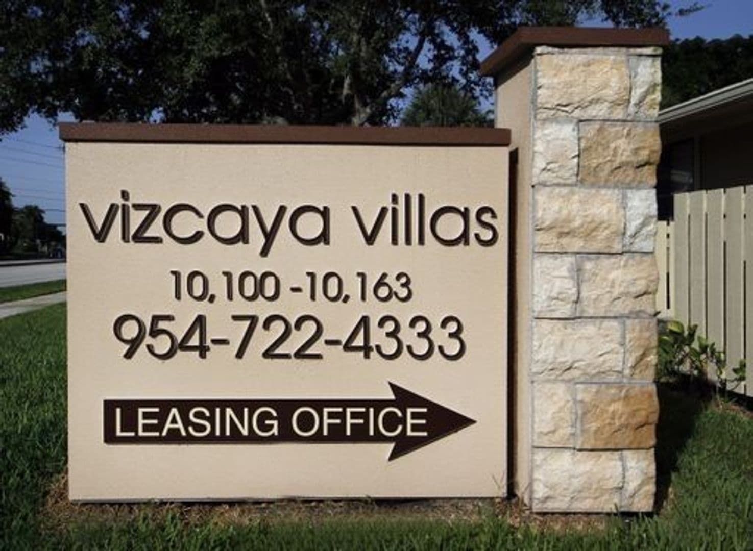 Tamarac Apartment: 10000-10163 Nob Hill Circle