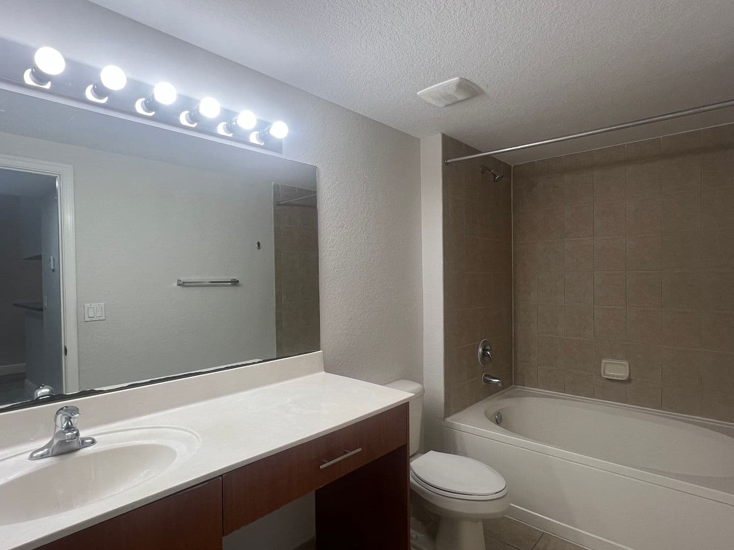 Coral Springs Apartment: 8703 W Sample Road, Apt. 101-211