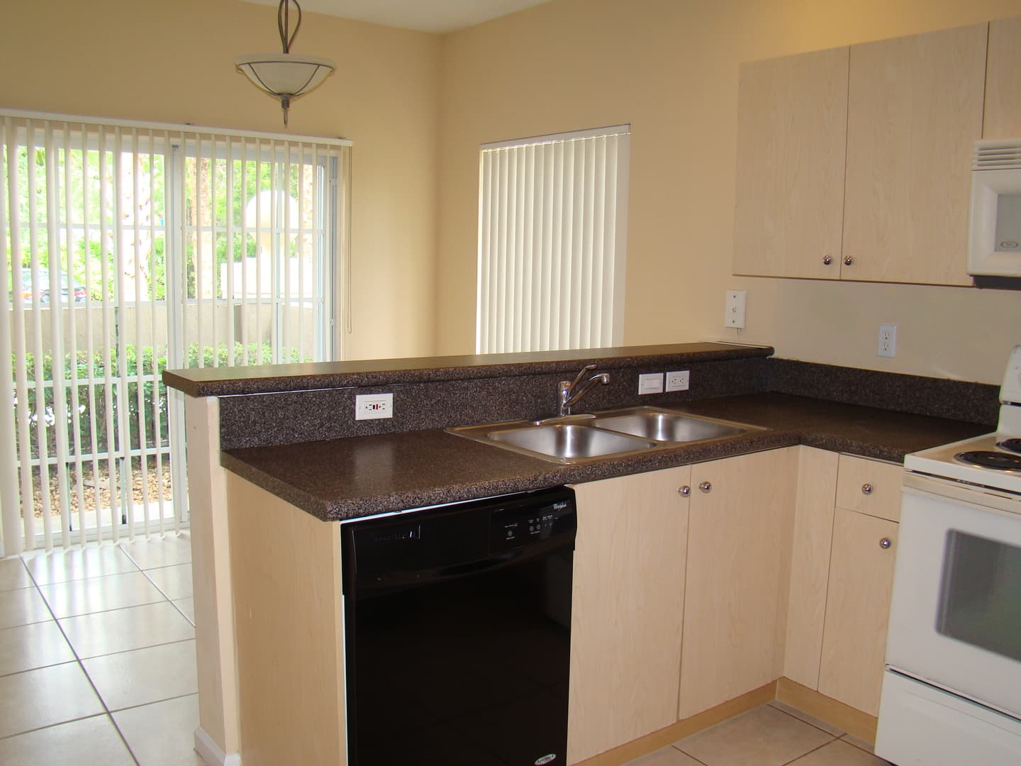 Coral Springs Townhome: 3105-3281 NW 118th Drive
