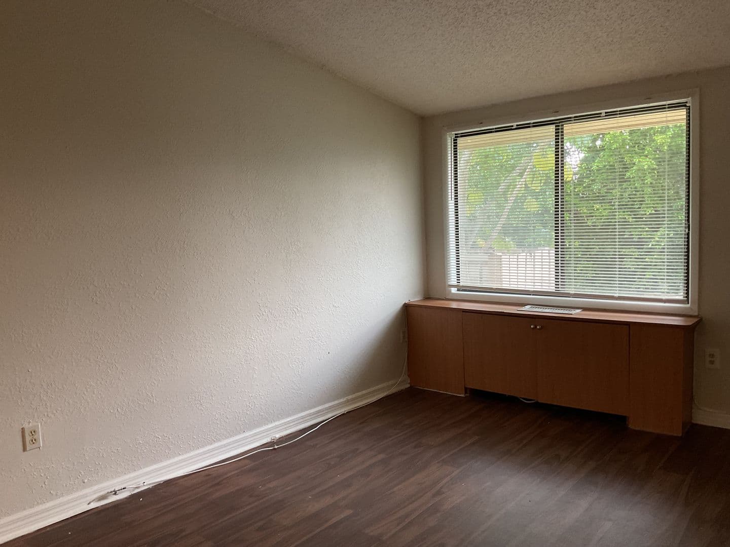 Tamarac Apartment: 10000-10163 Nob Hill Circle