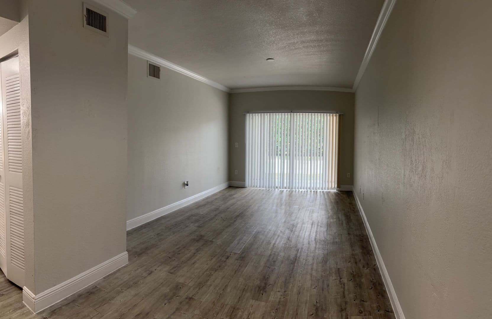 Coral Springs Apartment: 8703 W Sample Road, Apt. 101-211
