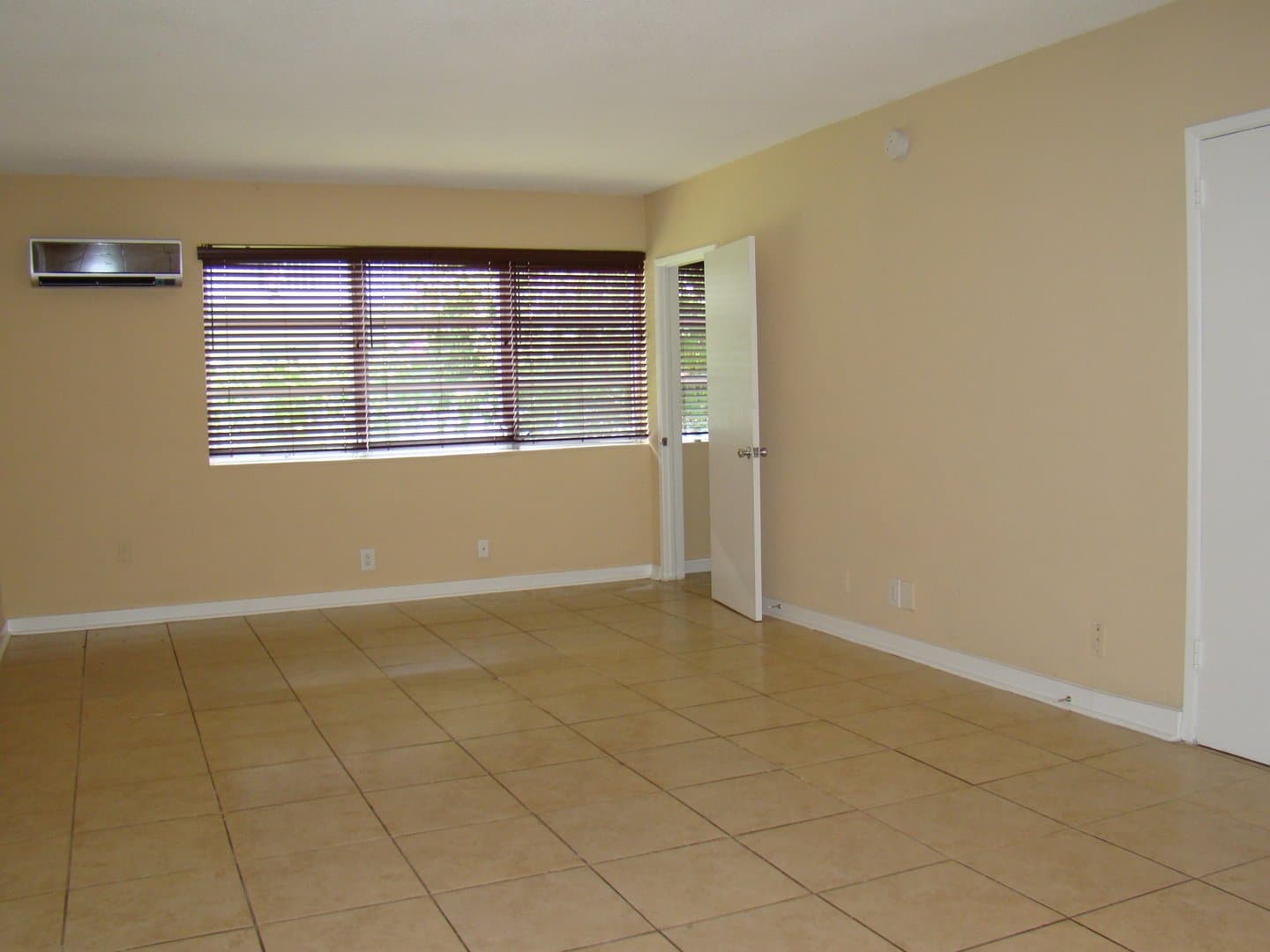 Fort Lauderdale Apartment: 1931 NE 51st Street