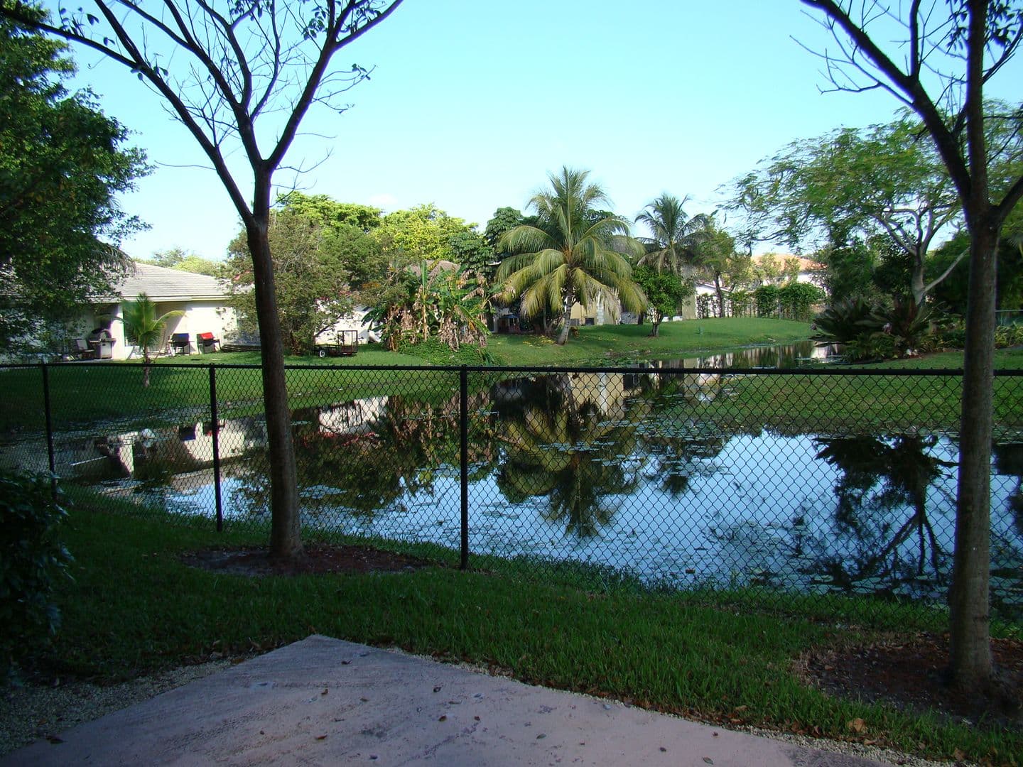 Coral Springs Apartment: 11557 NW 45th Street