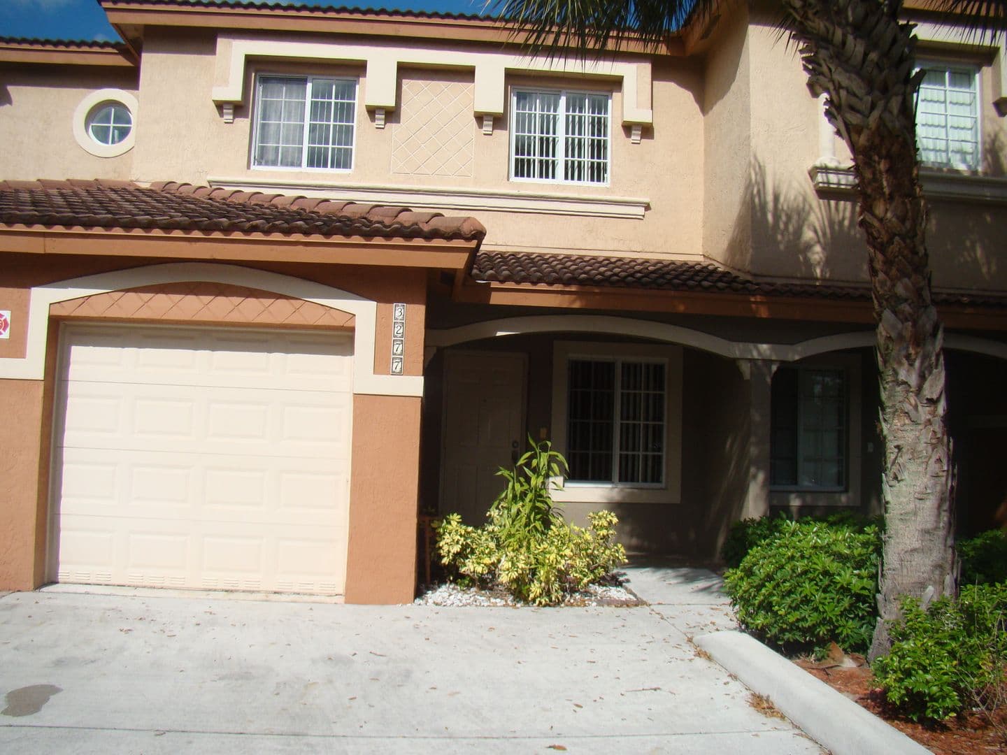 Coral Springs Townhome: 3105-3281 NW 118th Drive