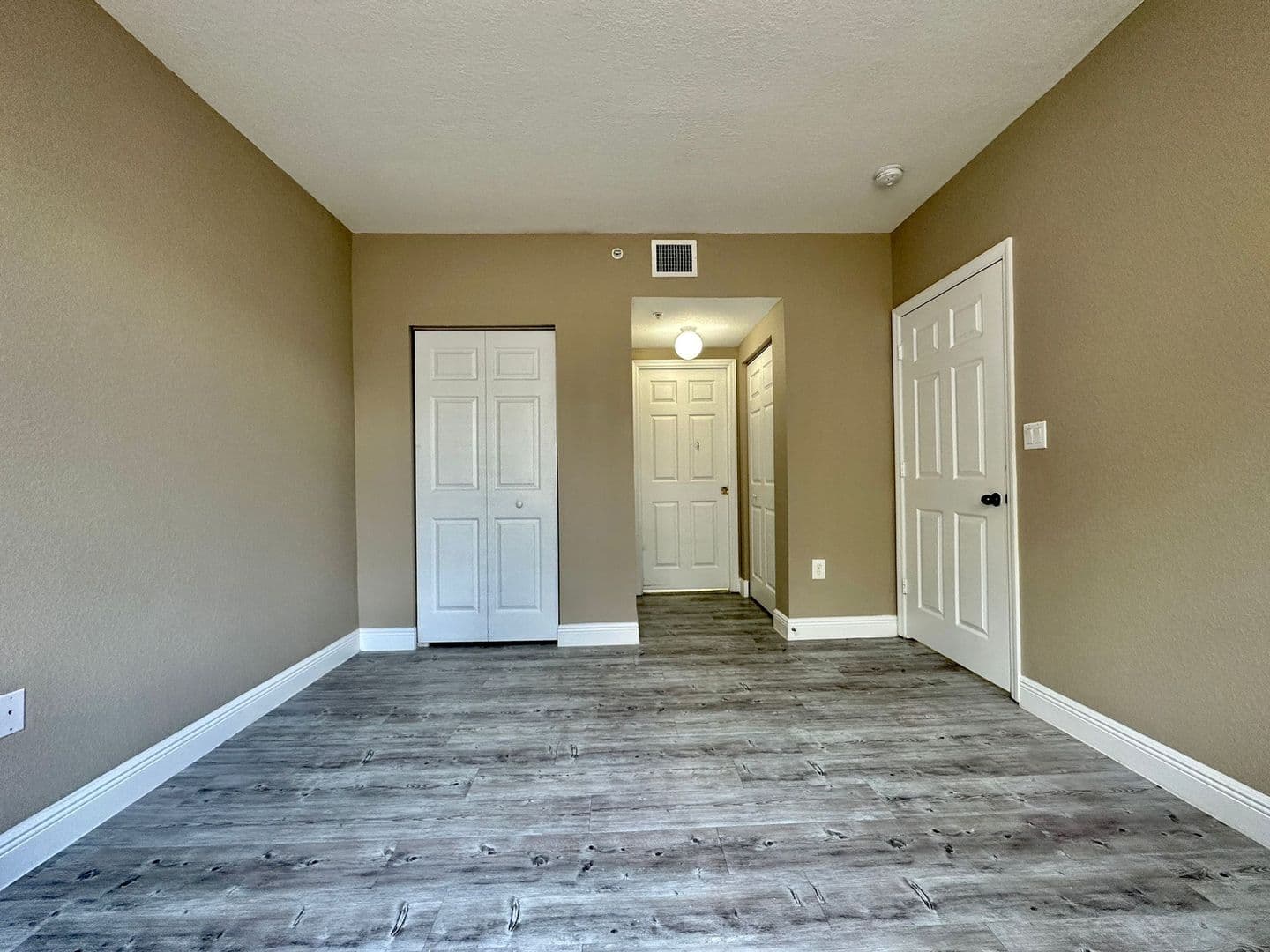 Coral Springs Apartment: 10110-10268 NW 33rd Street