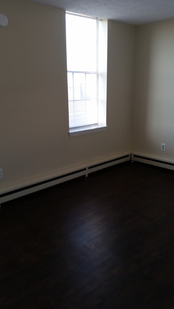 Cincinnati Apartment: 554-56 Milton St