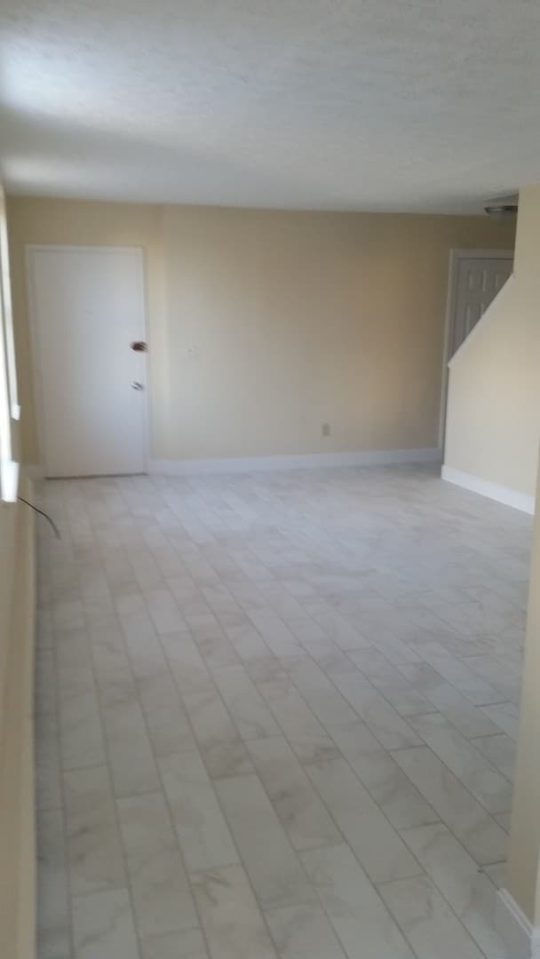 Cincinnati Apartment: 554-56 Milton St