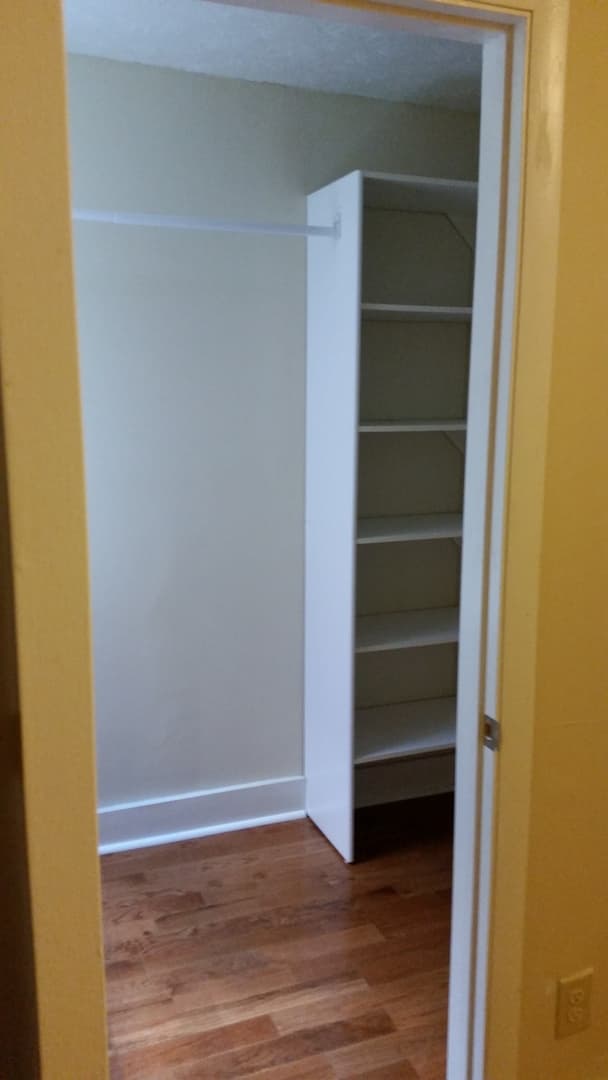 Cincinnati Apartment: 918 Morris St