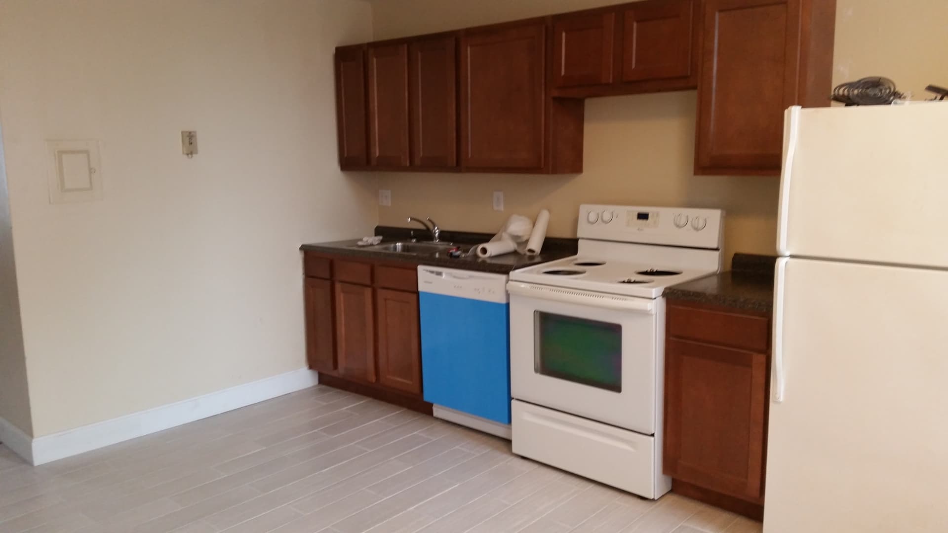 Cincinnati Apartment: 553 Boal St