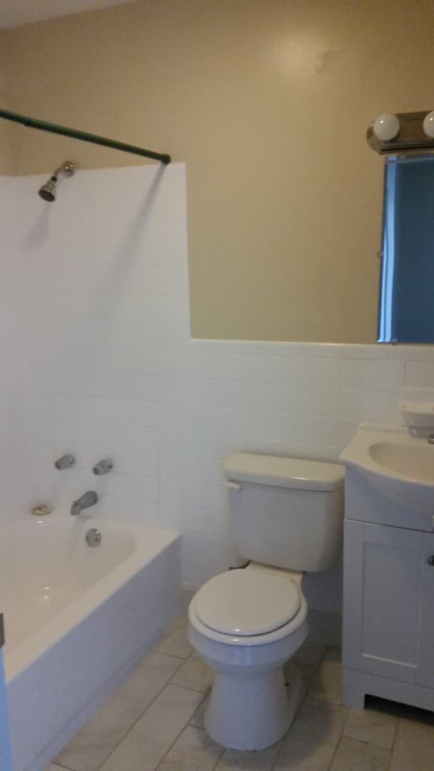 Cincinnati Apartment: 554-56 Milton St
