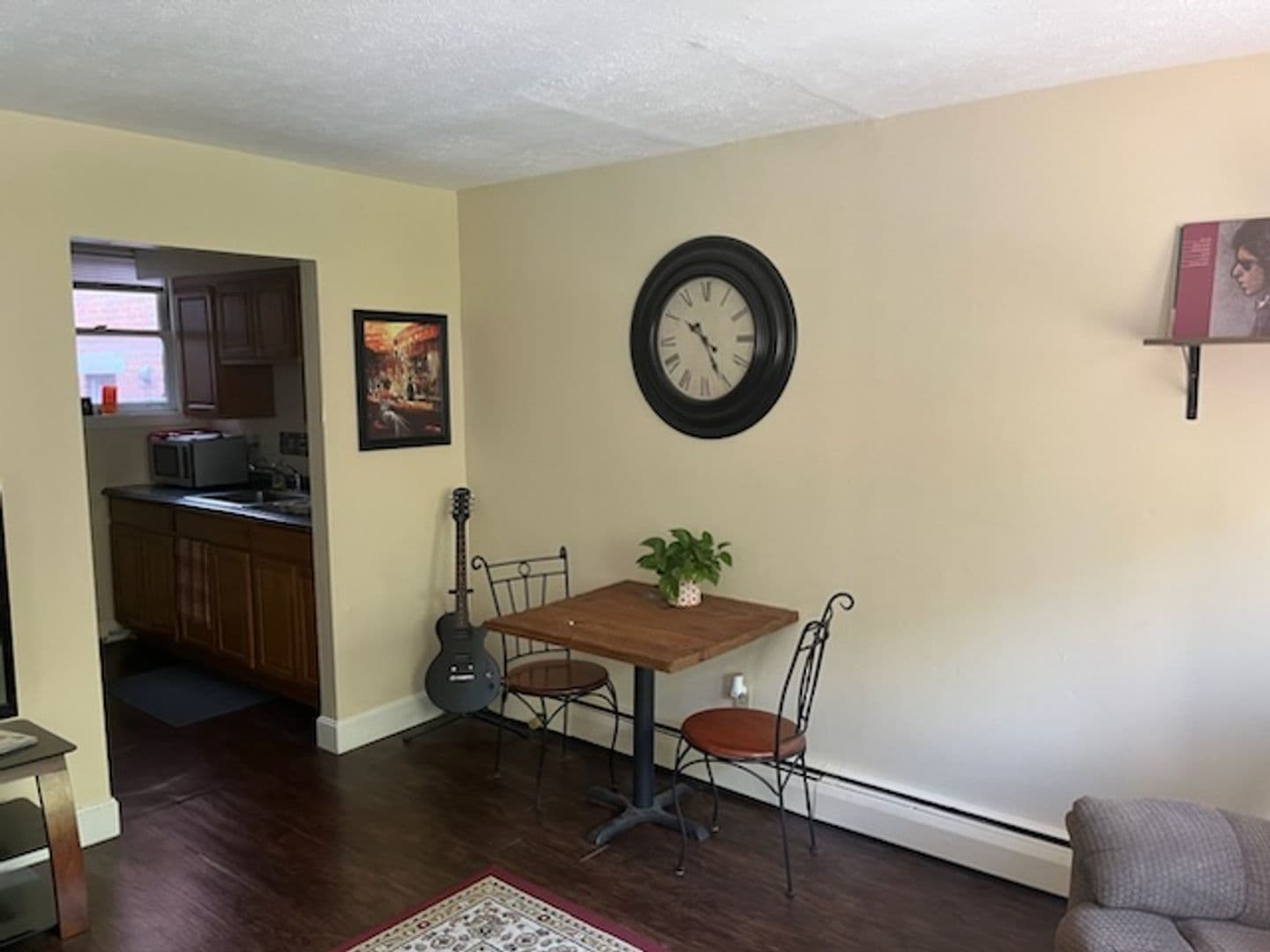Cincinnati Apartment: 906-12 Morris St