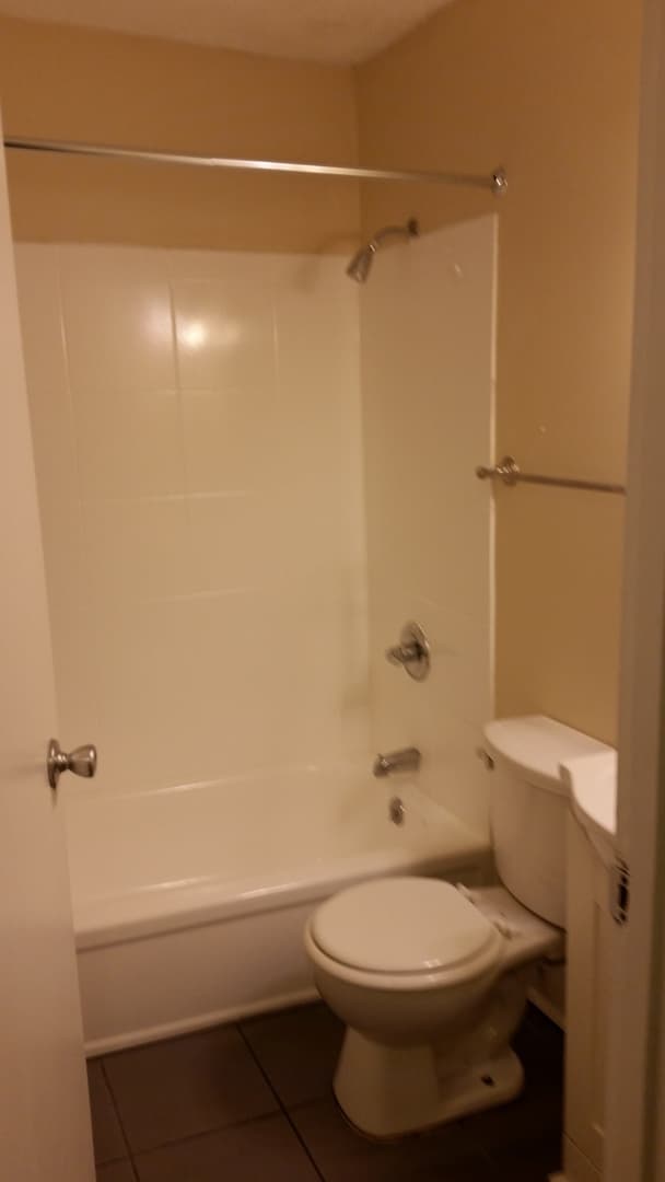 Cincinnati Apartment: 918 Morris St