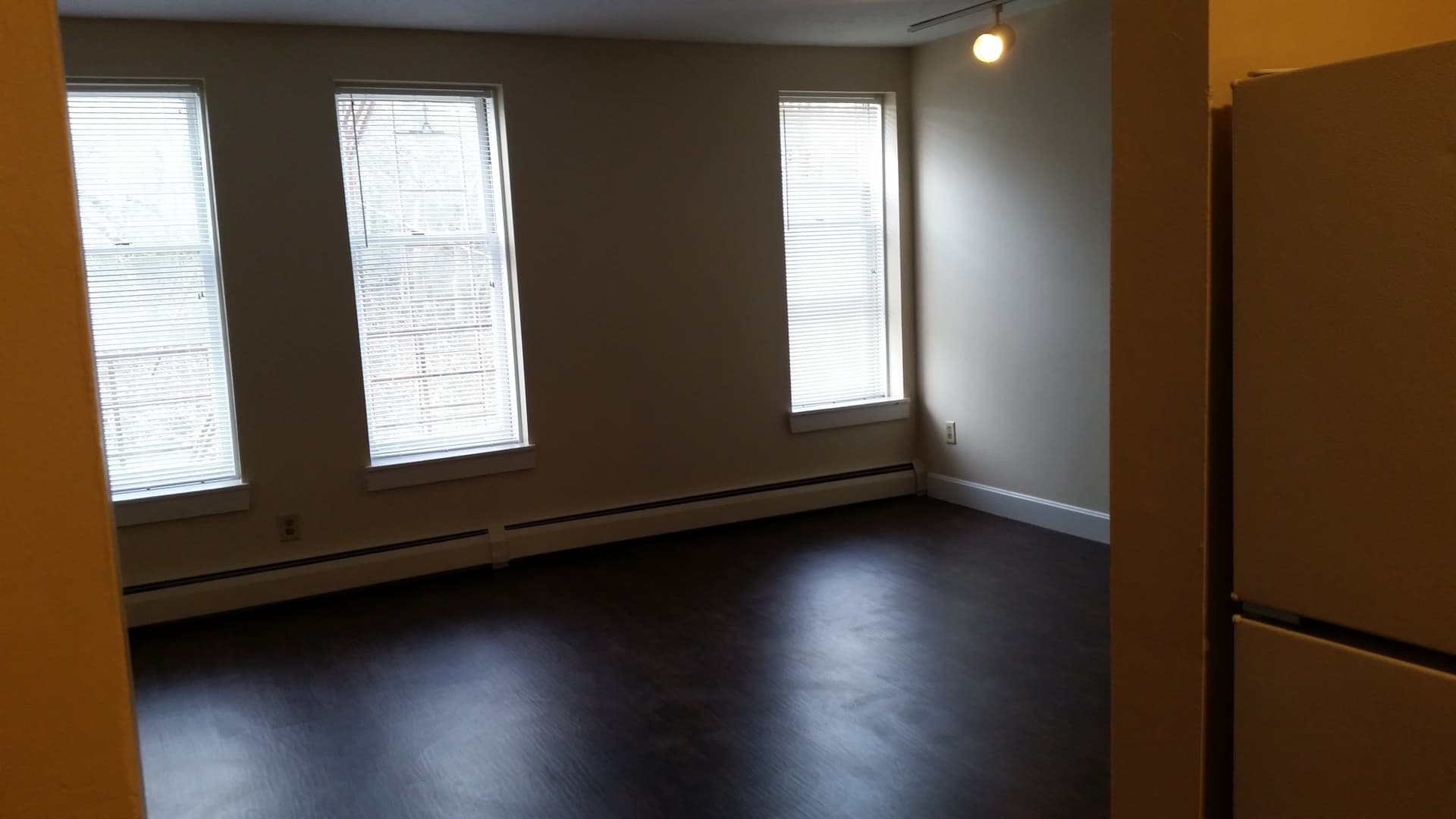 Cincinnati Apartment: 906-12 Morris St