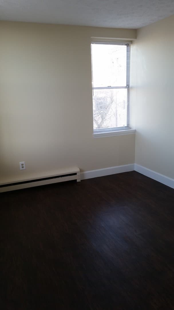 Cincinnati Apartment: 554-56 Milton St