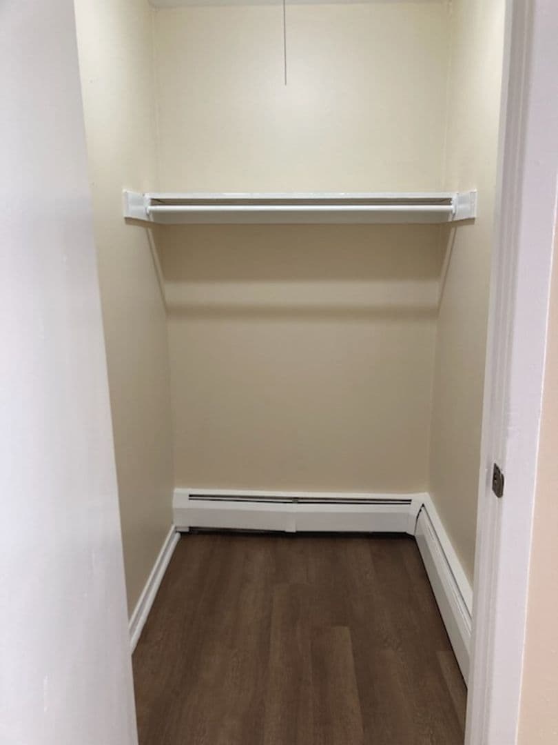 Cincinnati Apartment: 906-12 Morris St