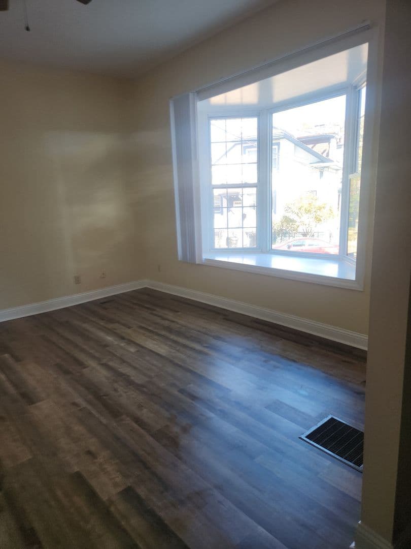Cincinnati Apartment: 2237 Francis Lane