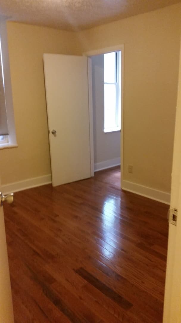 Cincinnati Apartment: 918 Morris St