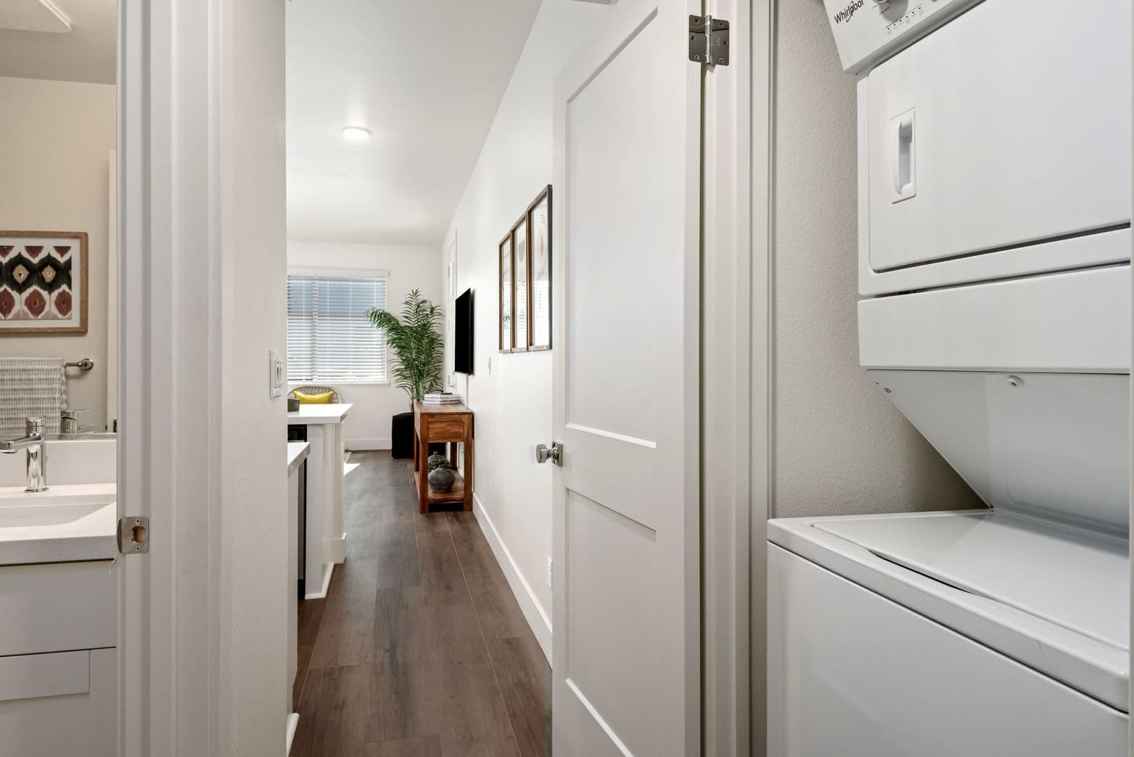Santa Rosa Apartment: 1501 Patty Place