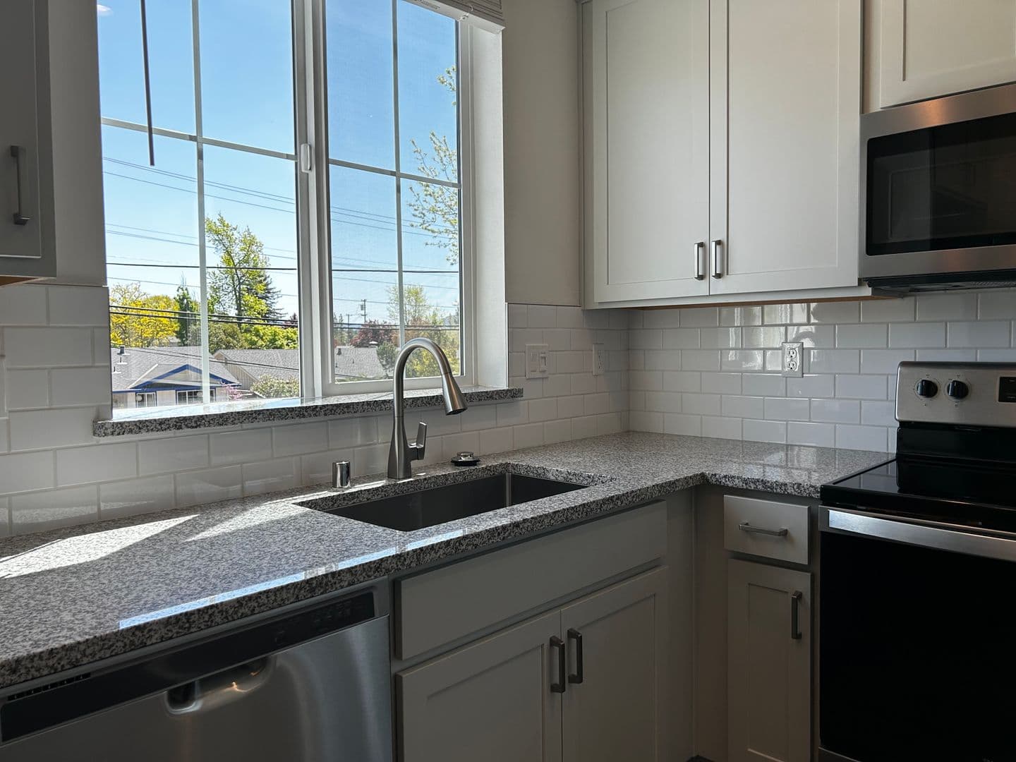 Santa Rosa Townhome: 929 Middle Rincon
