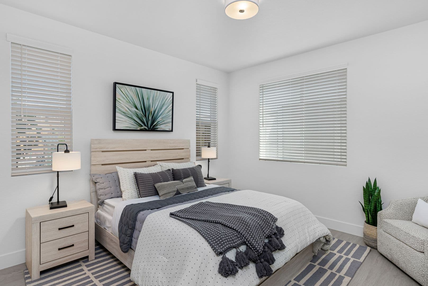 Santa Rosa Apartment: 4034 Alexander David Court & 129-159 Dana Carlton Lane